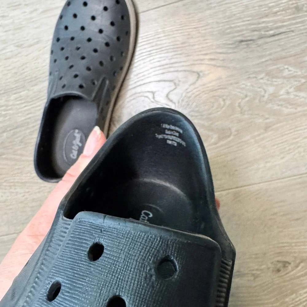 Cat & Jack Boys Parker Black Slip On Perforated Water Shoes Size 1 Boys